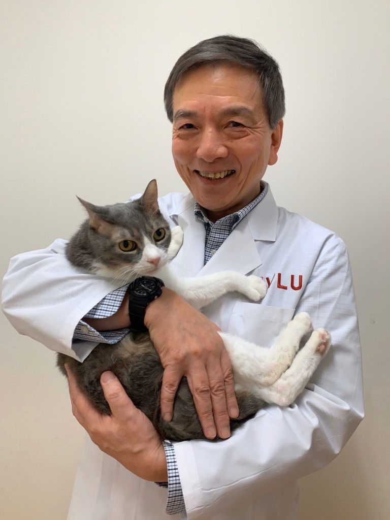 左向敏紀（獣医師）